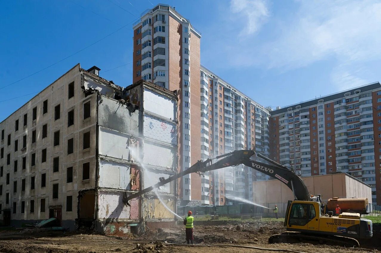 Снос жилых домов в москве. Реновация хрущевок в москве. реновация 5 этажек в москве. реновация девятиэтажки. реновация хрущёвки в москве.