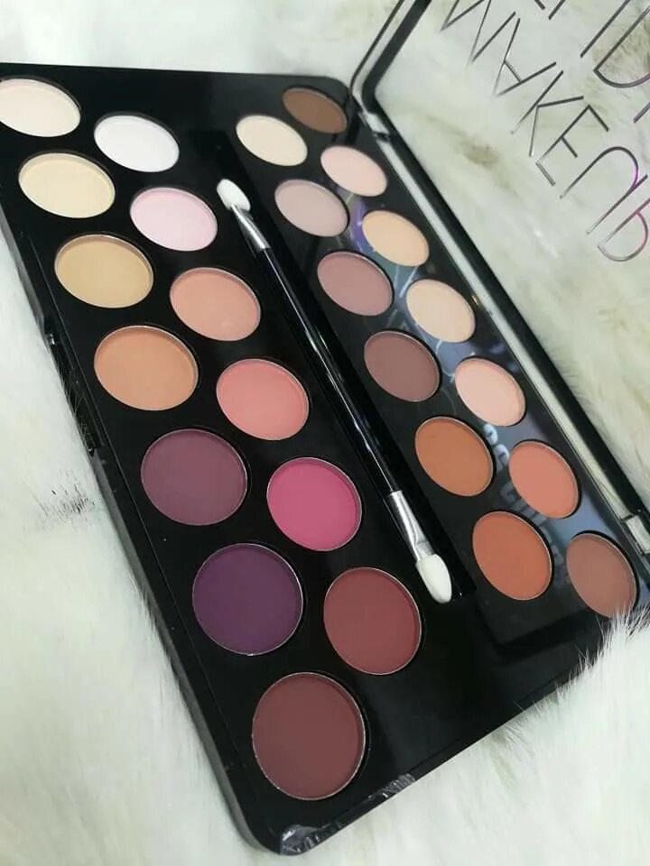Палетка studio. Makeup studio тени 26 color. палетка dodo girl. makeup studio eyeshadow highlighter dodo girl. палетка мэйт мейкап студио.