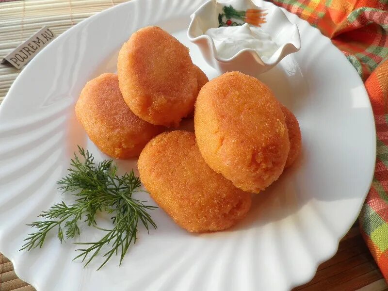 Морковные котлеты без манки. Морковные котлеты без манки. Котлеты из моркови. Морковные котлетки в духовке. Котлеты из моркови.