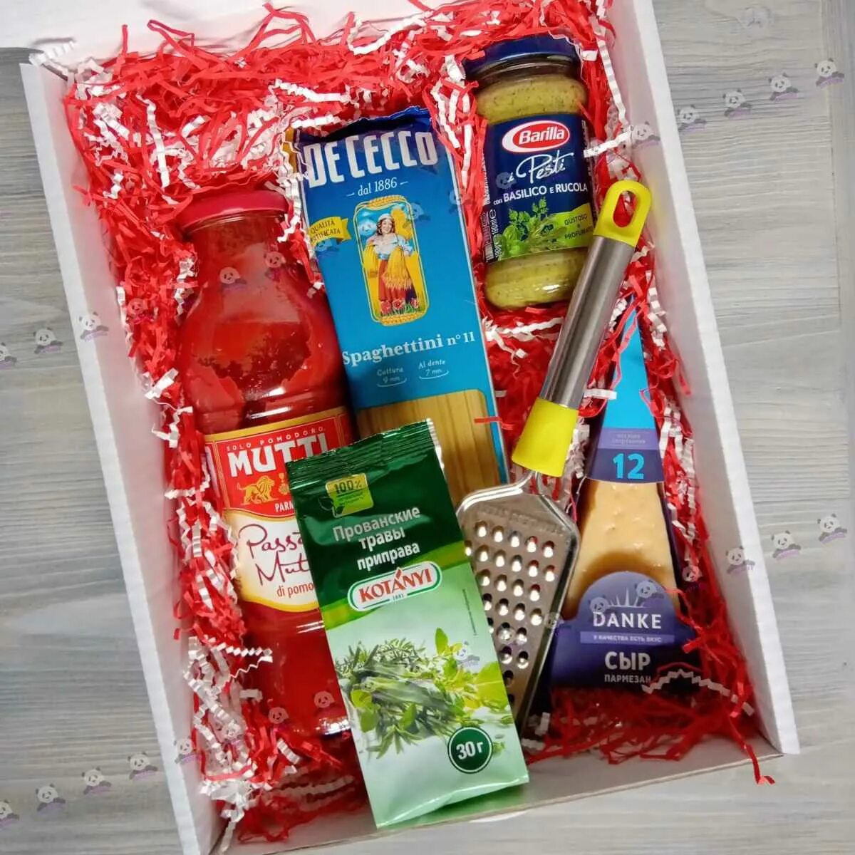 Подарочный набор для готовки. Набор соусов подарочный. Набор паста итальянская. Подарочный набор итальянской пасты. Итальянский подарочный набор.