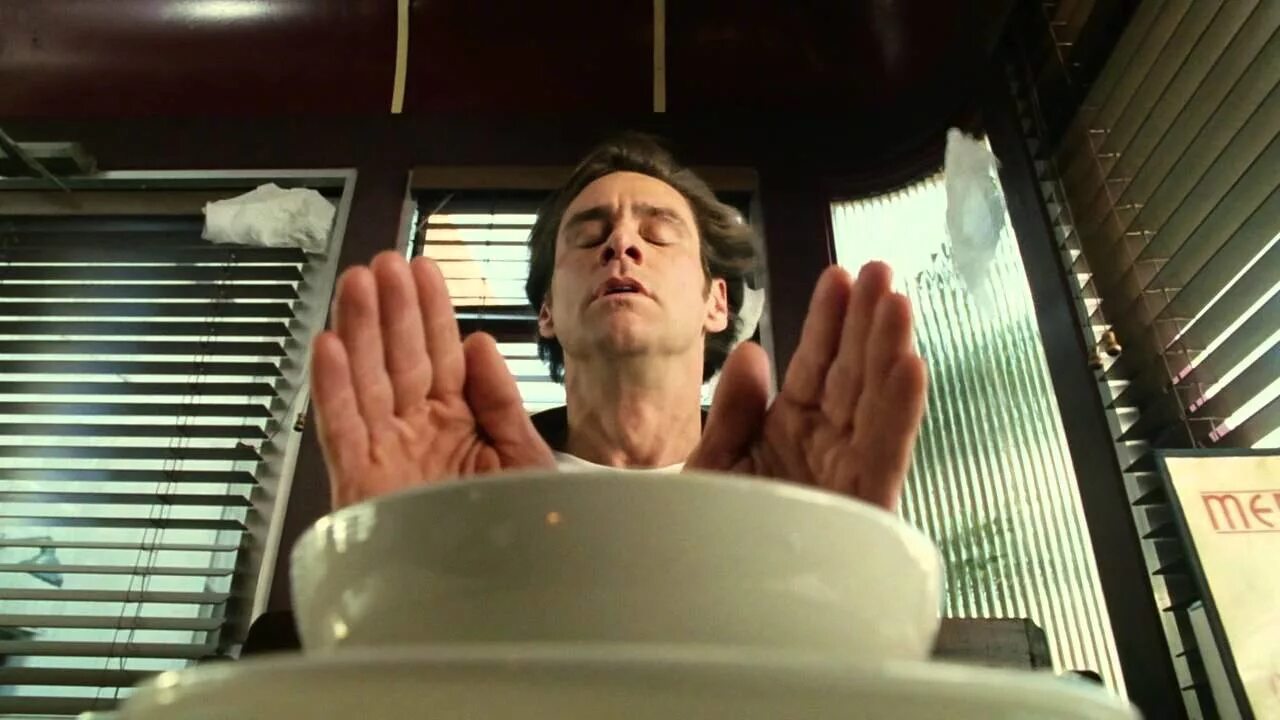 Джим Керри Брюс Всемогущий. Джим Керри 2003. Брюс Всемогущий" Bruce Almighty (2003). Джим брюс