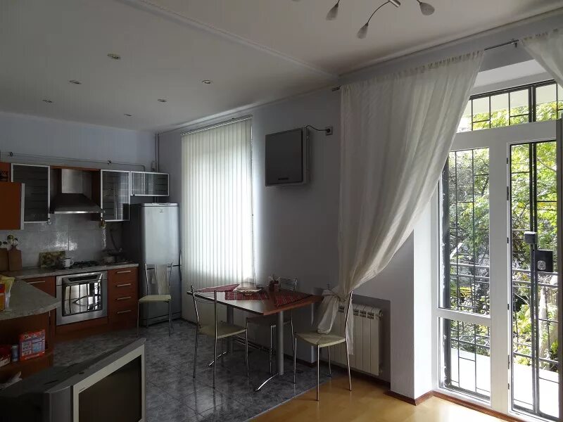 Квартира крым сдам. Квартиры в ялте у моря. 37, кв. Купить квартиру в крыму от собственника. Квартиры в крыму.