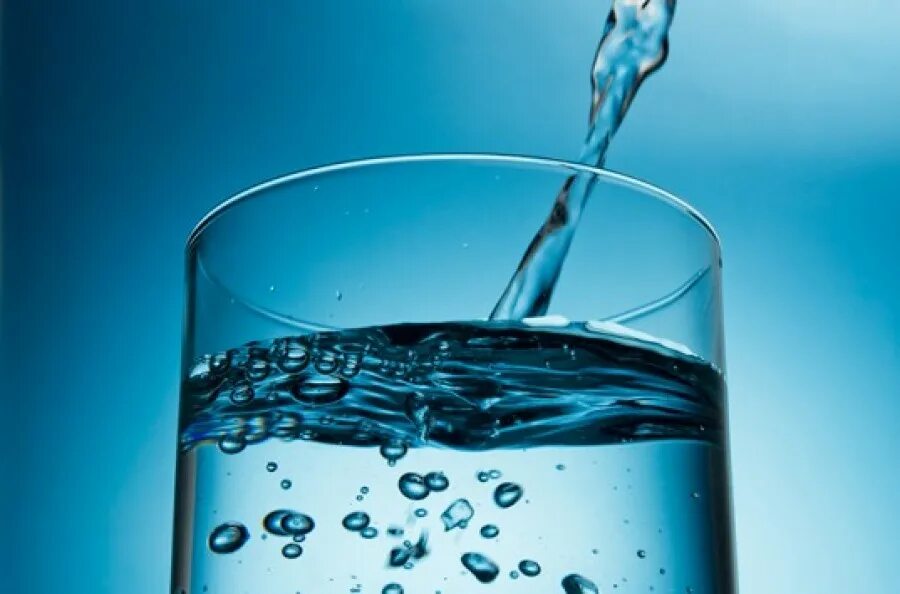 Включи просто воду. Чистая вода. Су суреті. Газированная вода в стакане. Вода из крана.
