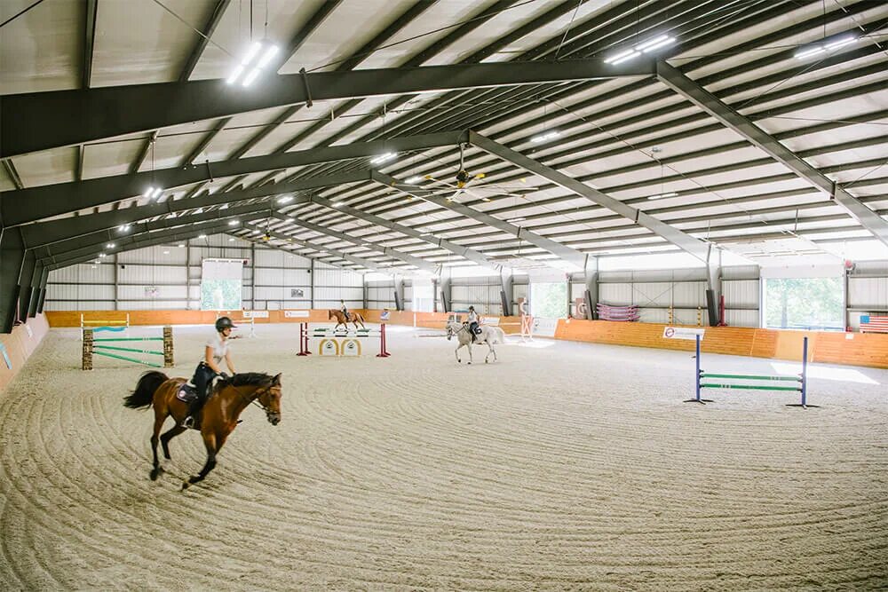 Арена хорс. Арена для лошадей. Horse Arena Indoor. Хорс Арена Морозовка.