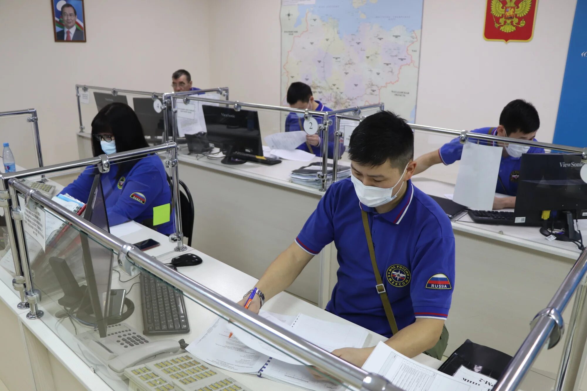 Операторы якутия. Мчс якутск. Мчс россии якутск. Мчс россии якутск. Гу мчс по республике саха.