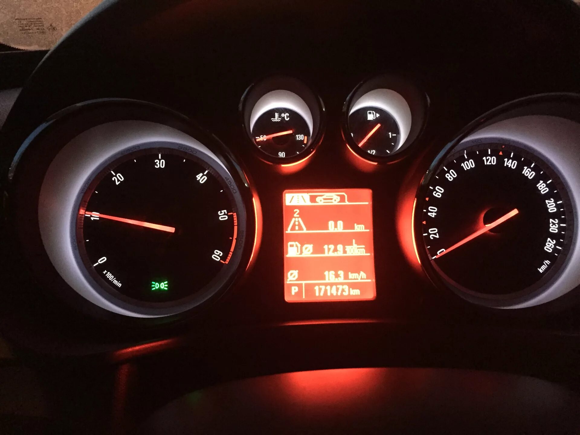 Опель инсигния 2009 салон. Торпеда опель инсигния 2011. Панель опель инсигния. Опель инсигния 2009 салон. Opel insignia 2012 салон.