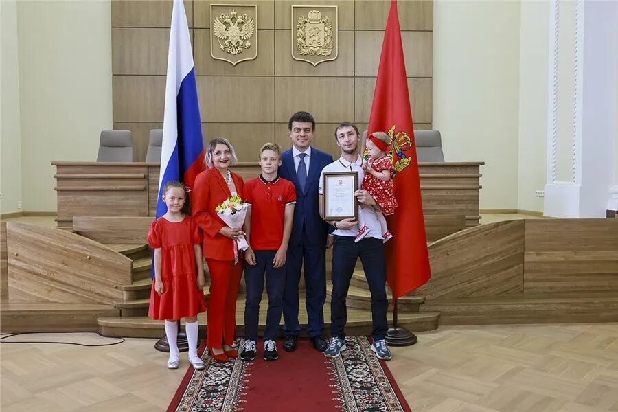 Семья усса. Год семьи 2024 красноярский край. Цветы чувашии конкурс 2022. Семьи красноярского края. С днем защитника отечества папе.