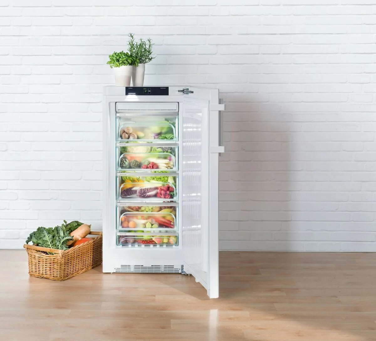 Холодильник морозильник. Liebherr b 2830 холодильник. Однокамерный холодильник Liebherr b2850. Холодильник Liebherr b 2850. Холодильник Liebherr KB 3750 Premium BIOFRESH.