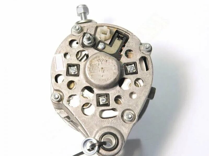 Генератор 21 0 6. Генератор 21 0 6. Генератор ваз 2101. Генератор ваз 2106. Ваз 2105 эжектор генератор.