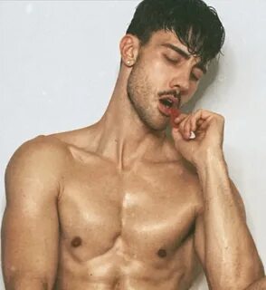 Travis Bryant (travisbryant) OnlyFans Videos & Photos.