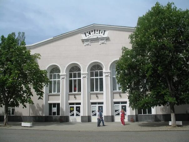 атмос гигант малый зал. гигант сеансы. ул муравьева амурского 19 хабаровск. гигант афиша. кукфо храбрый мальчик.