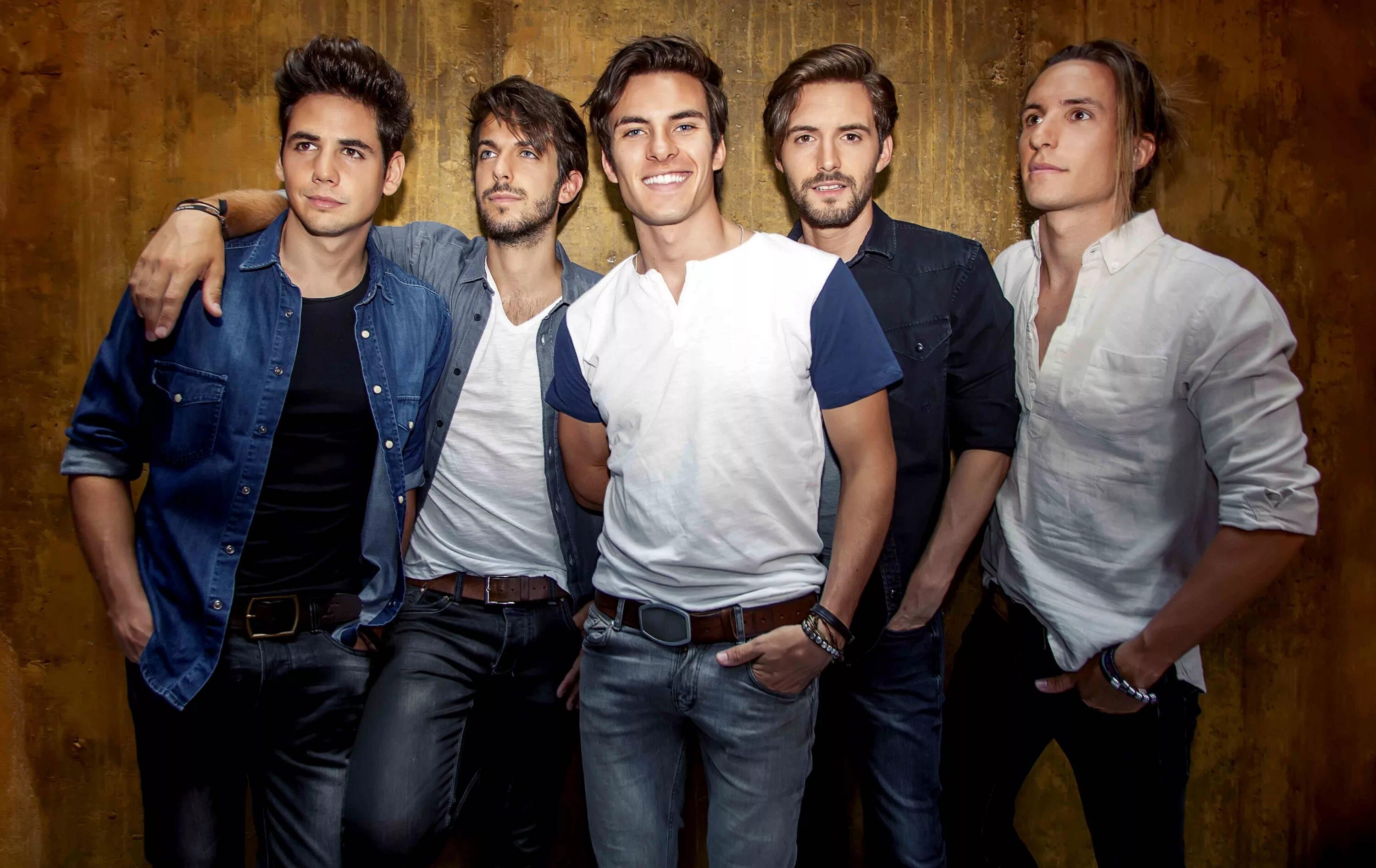 Мужская музыкальная группа. Dvicio. Dvicio группа. Dvicio Андрес Себальос. Dvicio 2022.