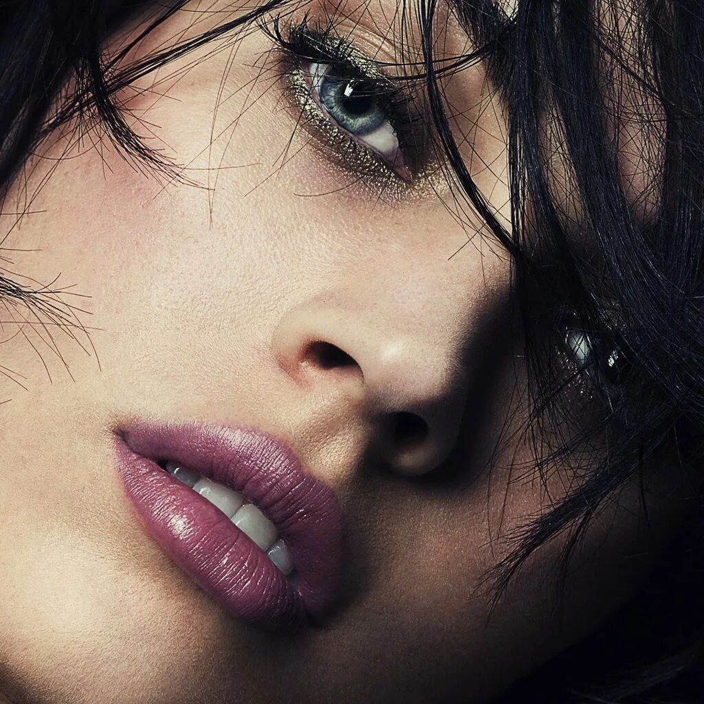 Блондинка с ярко зелеными глазами. Мартин штраус фотомодель. Адриана лима красивая. Лицо девушки. София санти 2018.