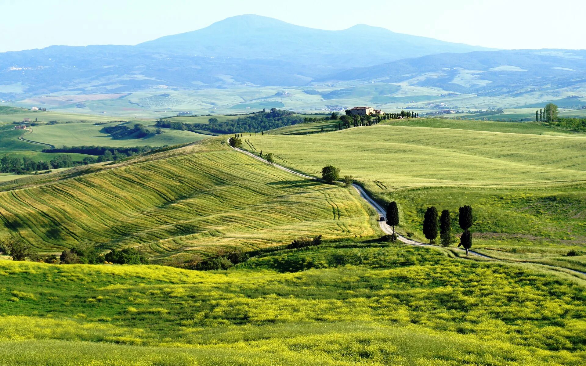Большие холмы. Паданская равнина Италия. Паданская Долина Италия. Холмистая равнина Тоскана. Рельеф Италии Паданская равнина.