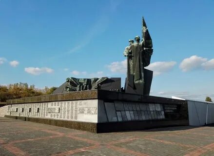 Памятник освободителям донбасса