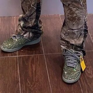 Nike dunk plant flea