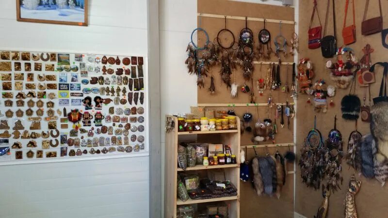 Сувениры шерегеш. Сувенирные лавки манжерок. Сувениры шерегеш. Сувениры шерегеша. Сувениры шерегеш.