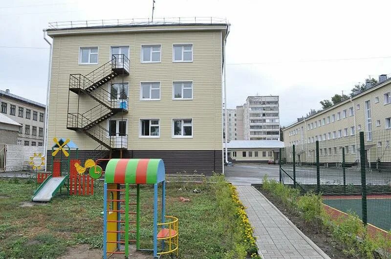 Мадоу детский сад 250 барнаул. Город барнаул детский сад 250. Детский сад истоки барнаул. Детский сад 250 барнаул. 217 детский сад барнаул.
