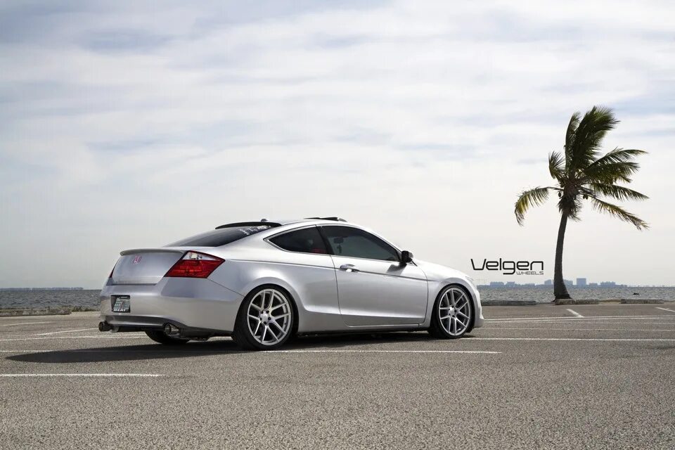 Welcome Back Honda! - 2013 Honda Accord Coupe V6 EX-L New Car Review By Carey Ru
