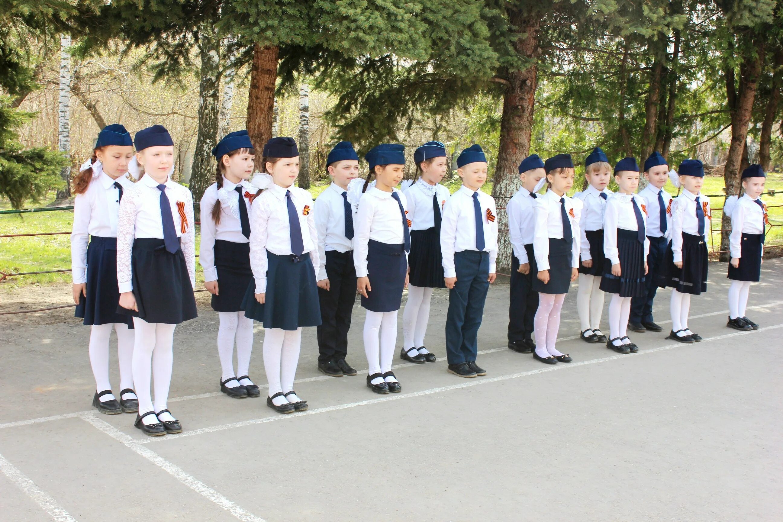 Песня для маршировки на конкурс. Форма для маршировки. Военный в строю. Смотр строя. Фигурная маршировка.