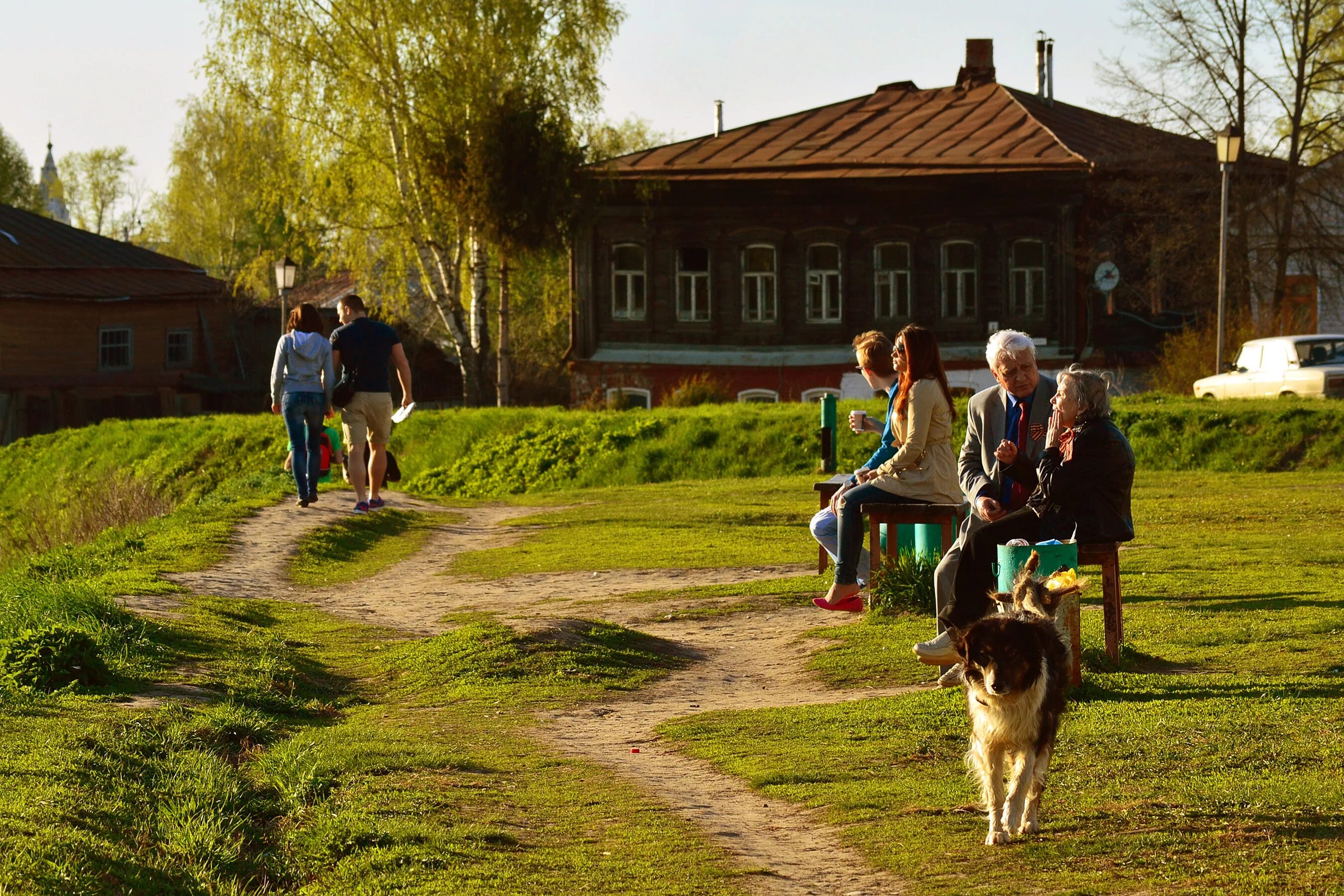 People lived living in the countryside