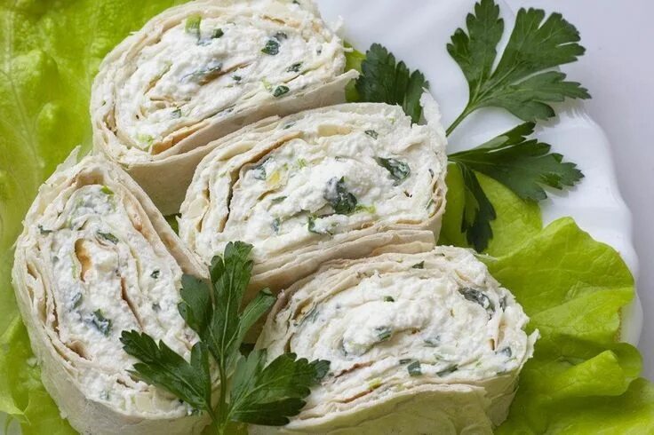 Ека или Горячая закуска из лаваша с сыром и зеленью * Другие виды закусок Страни
