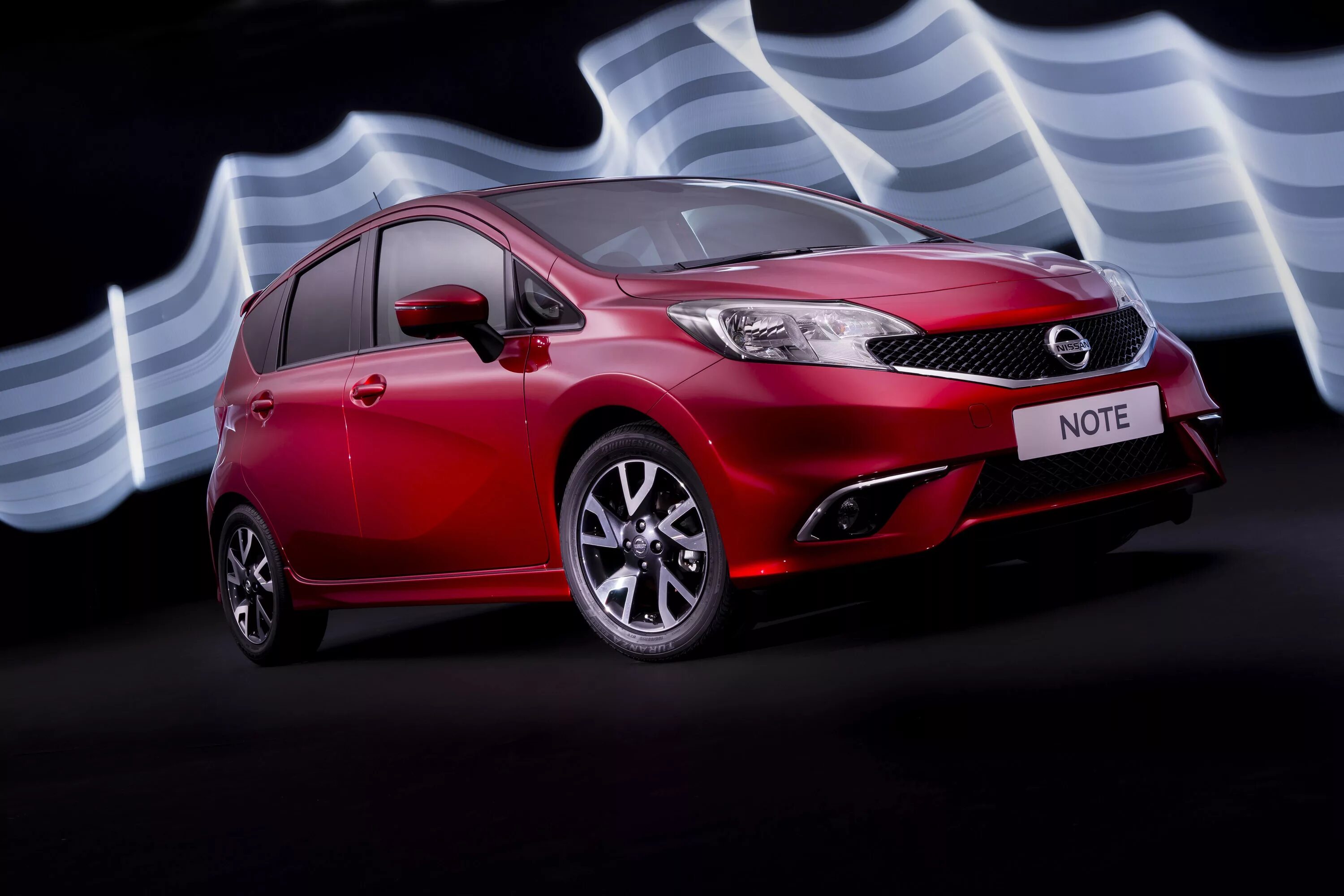 Ниссан ноут технические. Nissan Note e12. Nissan Note e11. Ниссан ноут 2013. Nissan Note 2013.