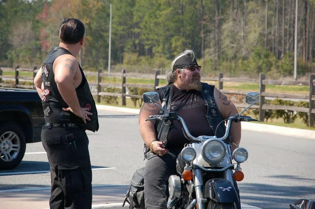 Hells Angels MC. Hells Angels байкеры. Ангелы ада мотоклуб. Байкеры ангелы ада. Байкеры против