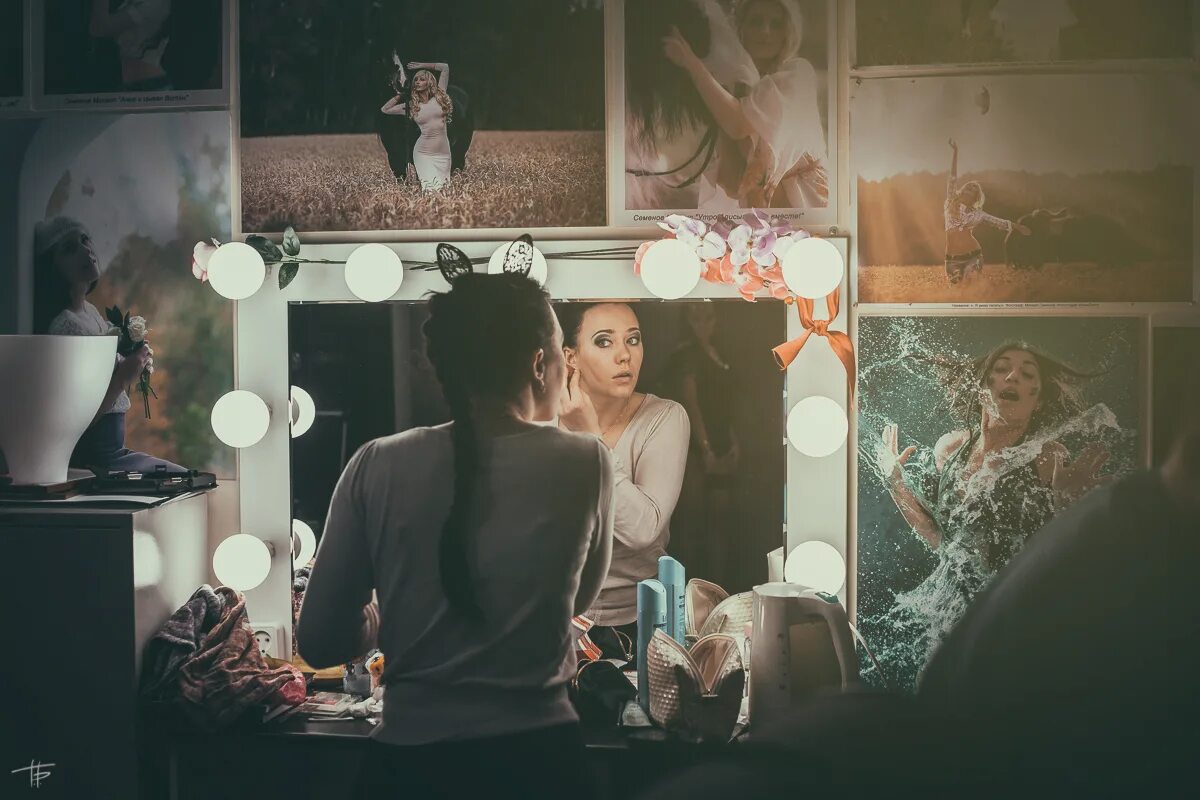 Вся жизнь театр. Литературный владивосток 2011. Театр не мода вечен всегда видео. Сюжетно-ролевые игры картинки театр. Мурат тузун hamlet moda sahnesi.