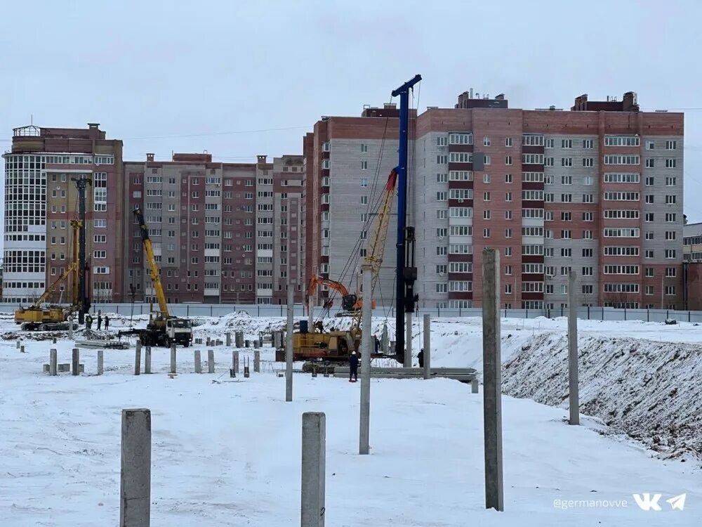 13 микрорайон череповец. Череповец новая школа в зашекснинском. 106 мкр череповец. 107 микрорайон череповца.
