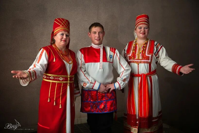 Язык народов поволжья. Мордовский национальный костюм мокша. национальный костюм мокши и эрзи. мордва поволжья.