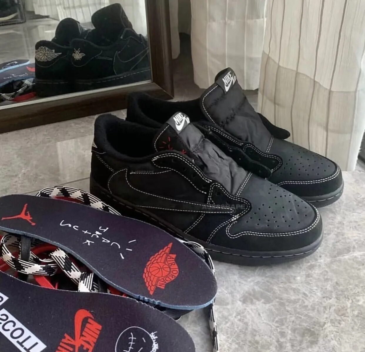 Jordan 1 low travis scott phantom. Travis scott x air jordan 1 low black phantom. nike jordan 1 low travis scott black phantom. nike air jordan 1 travis scott black phantom. nike air jordan 1 low x travis scott black phantom.