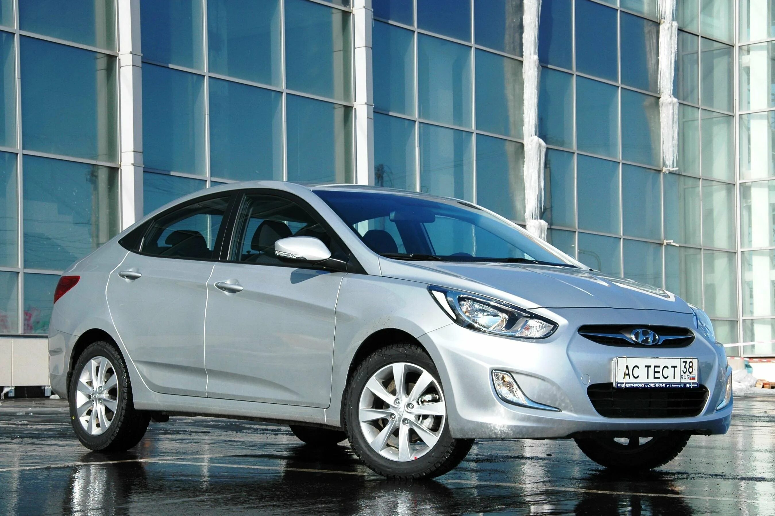 Хендай солярис 1 поколения. Hyundai accent 2011. Хендай солярис 2022. Красный хендай солярис 2. Hyundai solaris 4.