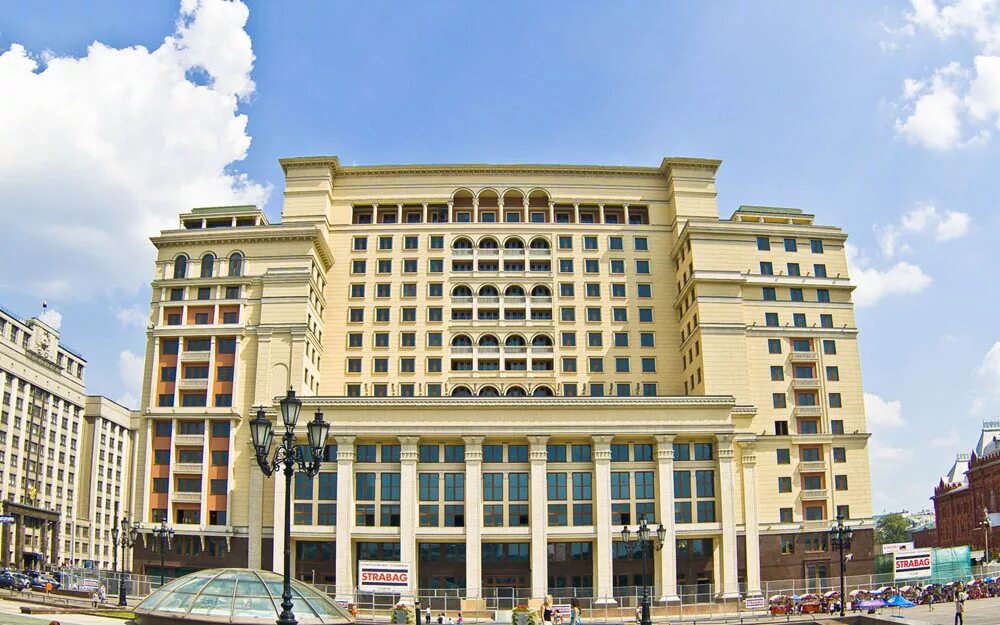 Гостиница «москва» (four seasons hotel moscow). Гостиница на красной площади в москве. Дома рядом с красной площадью. Отель на манежном. Гостиница «москва» (four seasons hotel moscow).