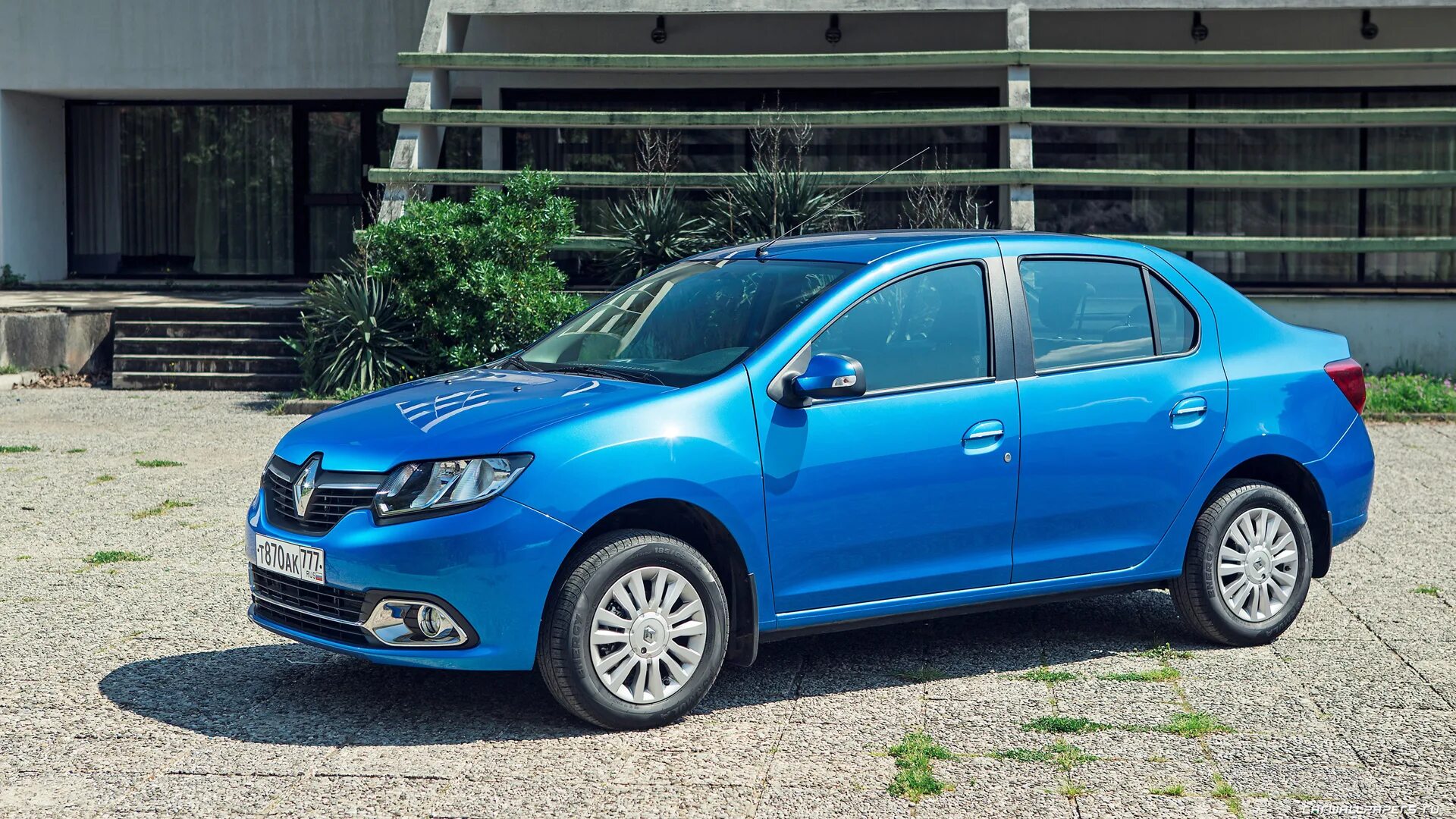 Рено логан 7 года. Renault Logan 2016. Renault Logan 2014. Рено Логан 2015. Рено Логан 2022.