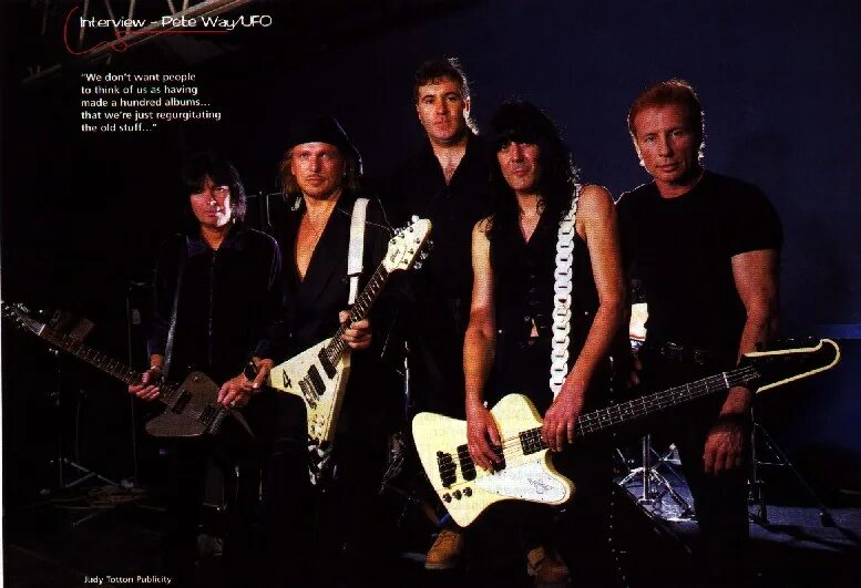 Ufo belladonna 1976. юфо группа белладонна. Ufo группа 1976. фил могг белладонна. рок группа ufo.