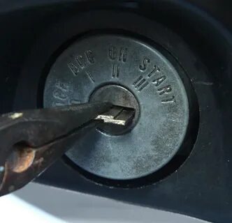 Можно ли оставлять ключи в зажигании