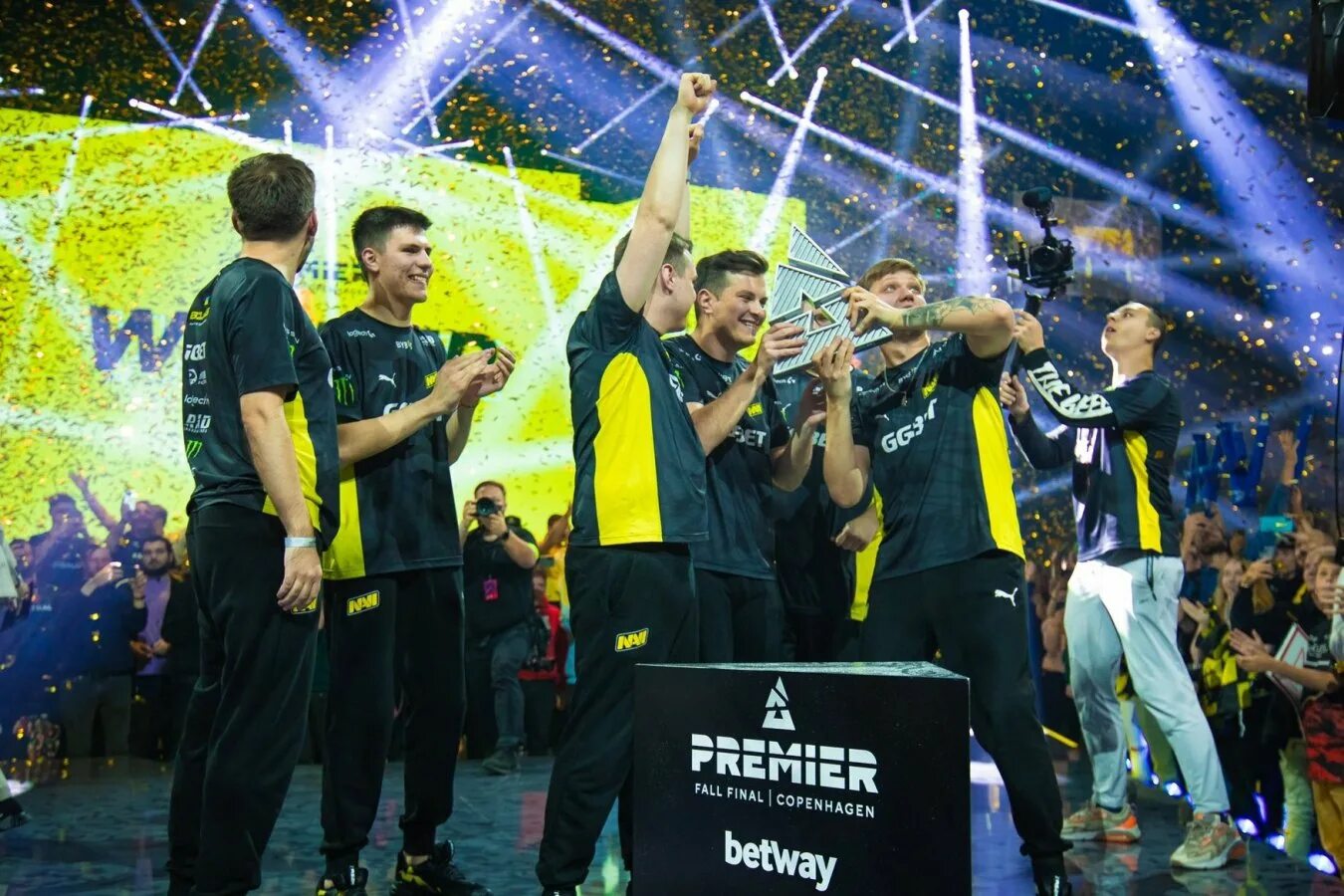 The finals 2023. Симпл нави 2021. Команда нави 2021. Navi CS go 2021. Нави финал 2021.