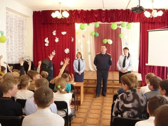 Нт колледж искусств. Школа интернат нижний тагил. Гбоу со нижнетагильская. 16 школа нижний тагил. Колледж нижний тагил черепановых имени.
