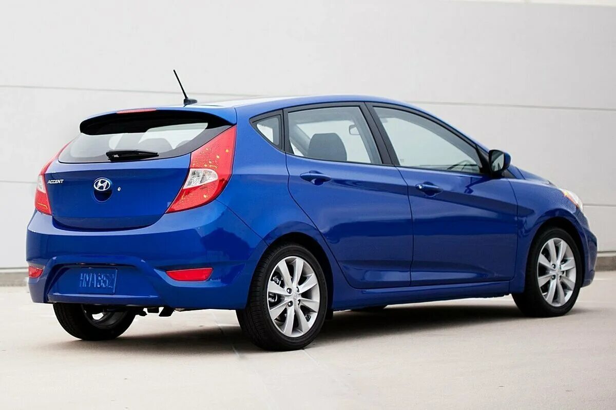 Solaris хэтчбек. Hyundai accent 2012 хэтчбек. hyundai solaris хэтчбек. hyundai solaris hatchback 2012. hyundai solaris 2011 hatchback.