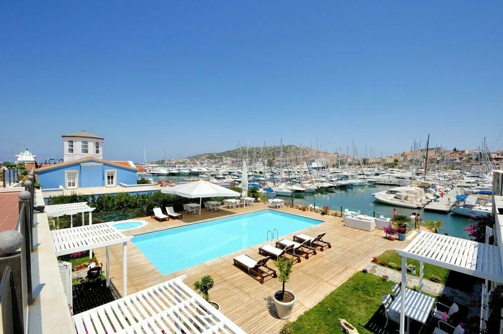 Чешме порт. Чешме турция отели. Отели чешме. Boyalik beach hotel spa cesme. Ilica hotel spa thermal resort 5*.