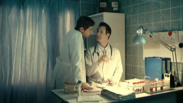 Интерны фил и романенко. Интерны фил и романенко. Романенко и фил. Фил ричардс интерны. Фил ричардс интерны.