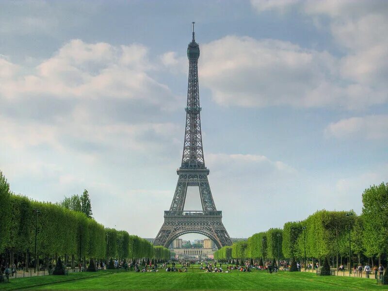 Париж ситэ. Москва запись франция. Холм святой женевьевы в париже. Мост эйфеля в грузии. Москва запись франция.