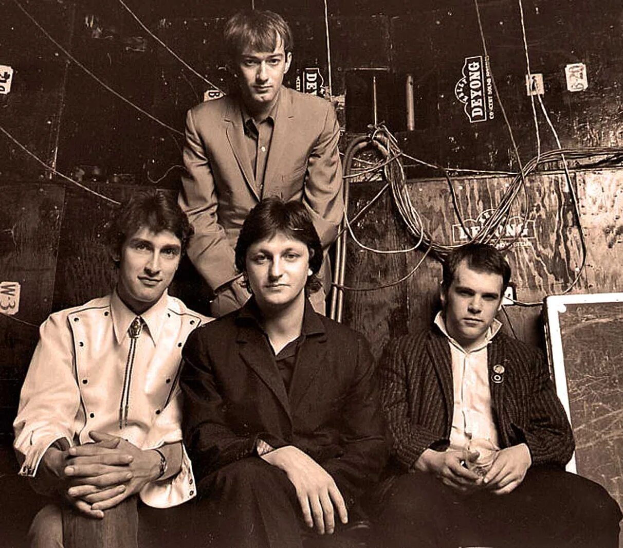 Группа gang of four. Группа соломенные еноты. Gang of four Entertainment 1979.