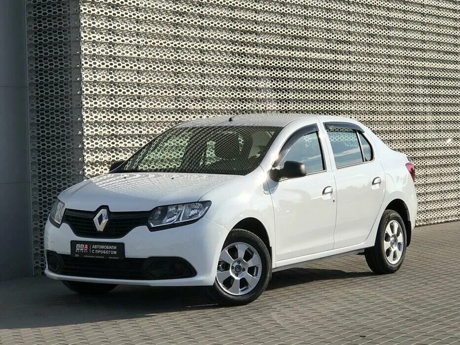 Купить логан 2018 года. Renault Logan 2018. Рено Логан 2 2018. Ренаулт Логан 2018. Рено Логан 2018 белый.