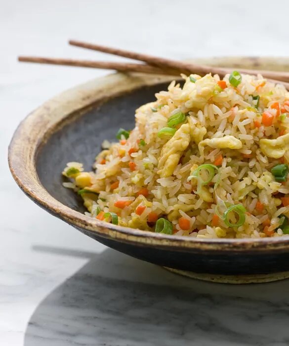 Жареный рис в духовке. Жареный рис в духовке. Chicken fried rice. Рис с тофу. Жареный рис в духовке.