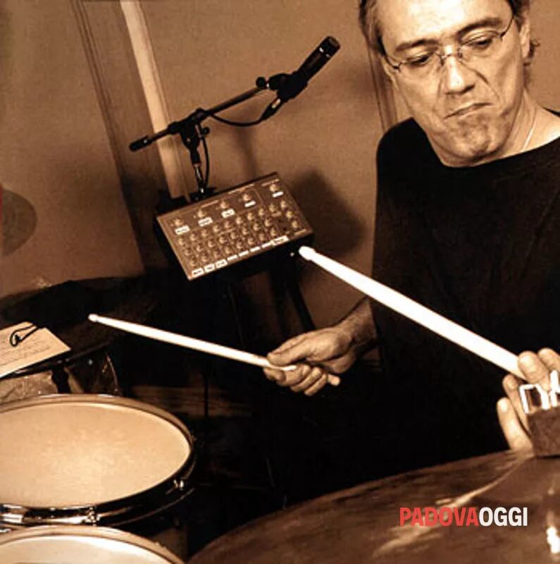 Vinnie Colaiuta. Винни Колайута. Винни Колаюта барабанщик 2023. Vinnie Colaiuta Reviews. Ильгиз юнусов барабанщик биография