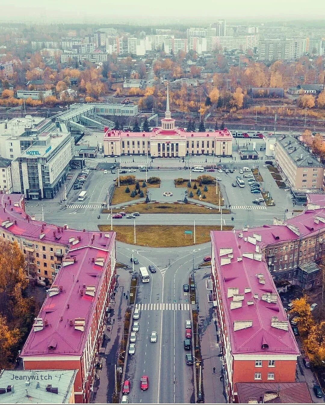 Площадь гагарина петрозаводск. Площадь гагарина петрозаводск 2025. вид на площадь гагарина петрозаводск. площадь гагарина петрозаводск 1990.