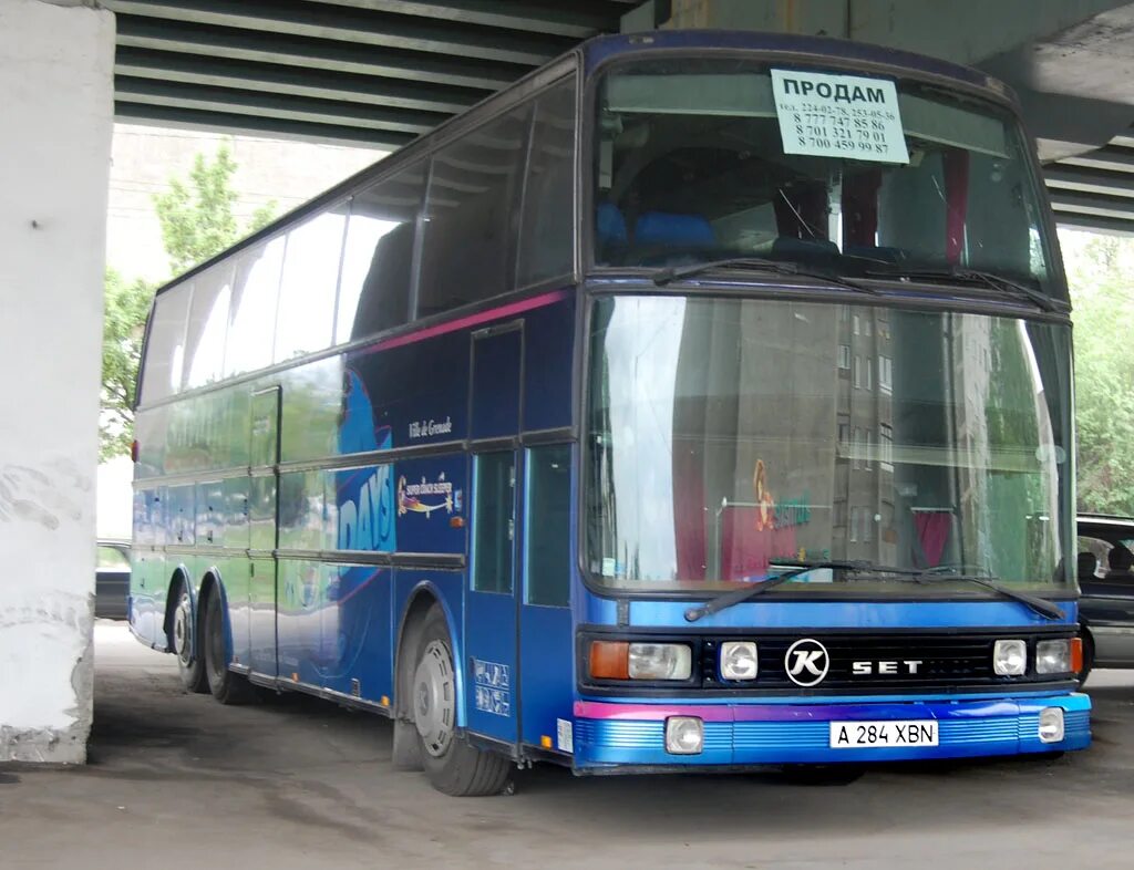 Астана алматы автобус. Автобус Setra s216hds. Setra s216hds салон. Setra 216 HDS. Setra s216hds двигатель.