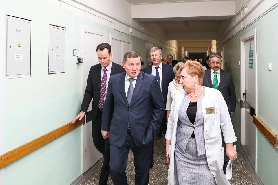 Больница фишера сайт. Больница им фишера волжский.